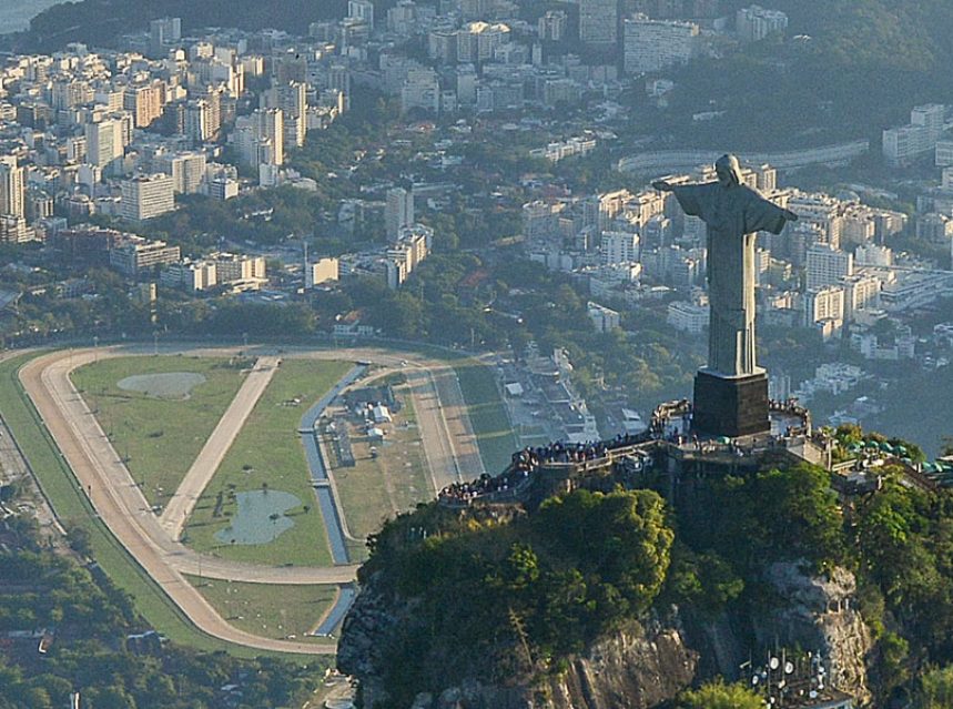Cristo Redentor Descubra a famosa estátua do Rio de Janeiro